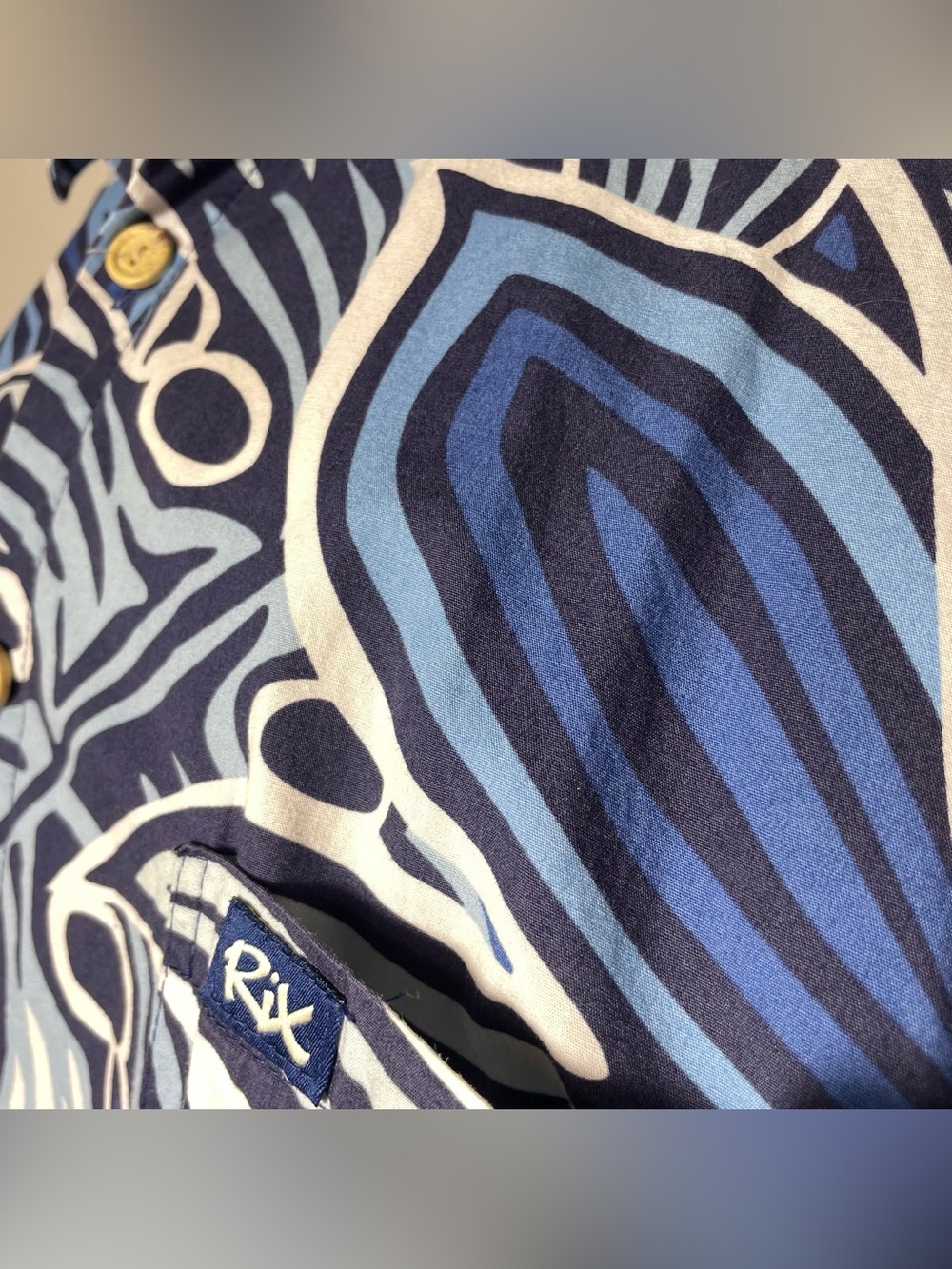 Rix Men’s Blue White Ulu Breadfruit Palm Print Button Up Collared Aloha Hawaiian - Picture 12 of 15